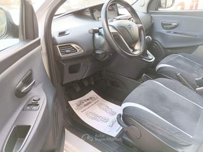 Lancia Ypsilon 95 CV 5 porte Mya EURO 6 Grigio usata Latiano