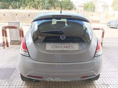 Lancia Ypsilon 95 CV 5 porte Mya EURO 6 Grigio usata Latiano