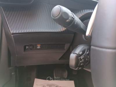 Peugeot 2008 1.5BlueHDi 130 Allure Pack Nero usata Latiano