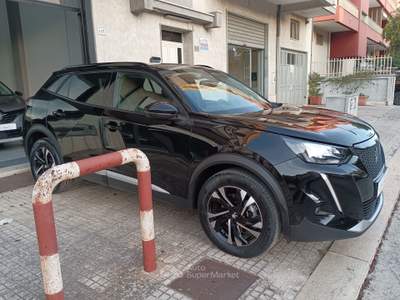 Peugeot 2008 1.5BlueHDi 130 Allure Pack Nero usata Latiano