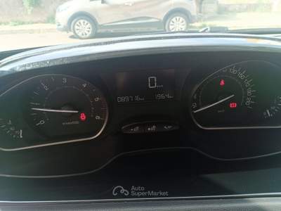 Peugeot 208 1.5 BlueHDi 100 Cv S&S Allure 5 porte Nero usata Latiano