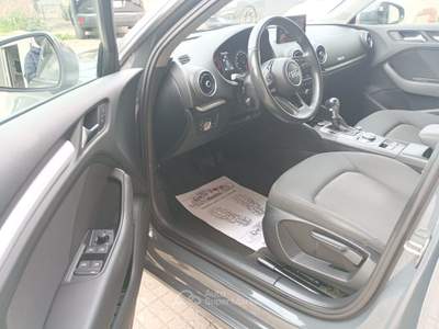 Audi A3 SPB 1.6 TDI 116 CV S tronic Design Grigio usata Latiano