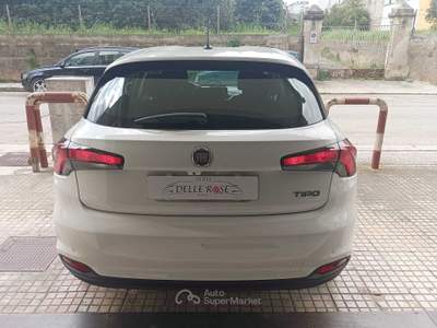 Fiat Tipo Mjt 130 Cv S&S Business 5 porte Bianco usata Latiano
