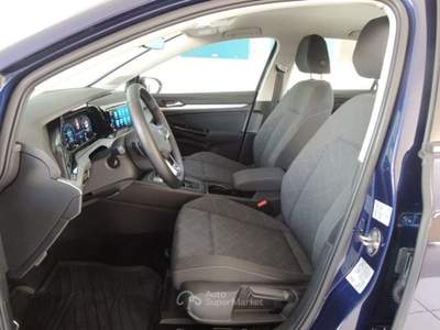 Volkswagen Golf 1.0 eTSI EVO DSG Life Blu/Azzurro usata Venezia