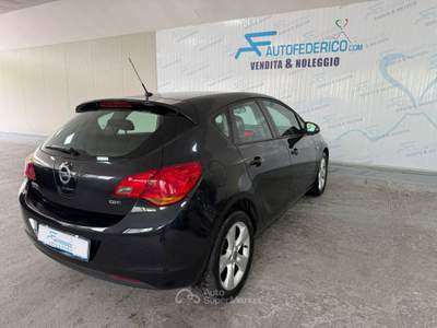 Opel Astra Opel Astra 1.7 Cdti 110cv 5 porte Nero usata Pompei
