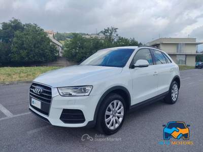 Audi Q3 2.0 tdi Business 150cv s-tronic Bianco usata Rovato