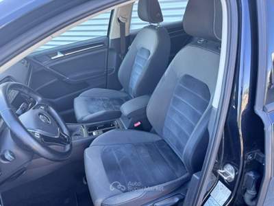 Volkswagen Golf 1.4 TGI 5p. Highline BlueMotion METANO Nero usata Sant'Angelo in vado