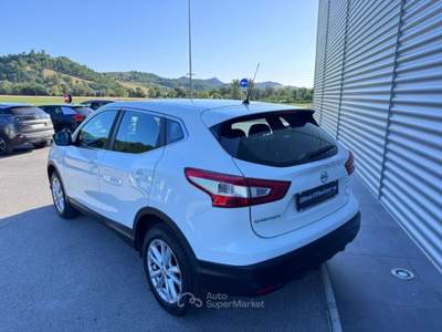 Nissan Qashqai 1.5 dCi Tekna OK NEOPATENTATI OK DISTRIBUZIONE Bianco usata Sant'Angelo in vado
