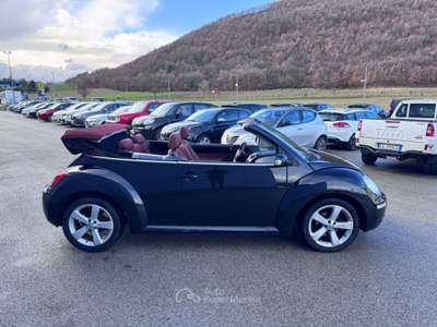 Volkswagen New Beetle 1.6 Cabrio Edizione limitata RED Edition BORDEAUX Nero usata Sant'Angelo in vado