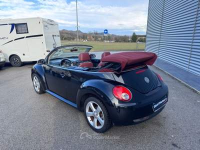 Volkswagen New Beetle 1.6 Cabrio Edizione limitata RED Edition BORDEAUX Nero usata Sant'Angelo in vado