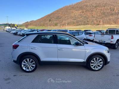 Volkswagen T-Roc 1.6 TDI SCR Advanced White silver PERLATO OK NEOPA Bianco usata Sant'Angelo in vado