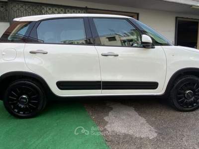 Fiat 500L 95 CV Cross Bianco usata Cercola