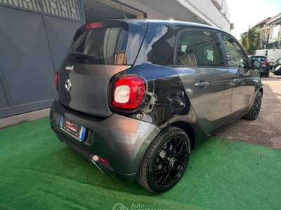 Smart ForFour 70 1.0 twinamic Superpassion Grigio usata Cercola