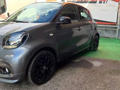 Smart ForFour 70 1.0 twinamic Superpassion Grigio usata Cercola