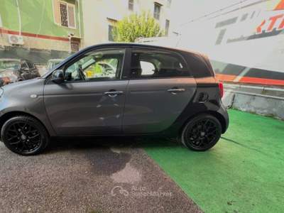 Smart ForFour 70 1.0 twinamic Superpassion Grigio usata Cercola
