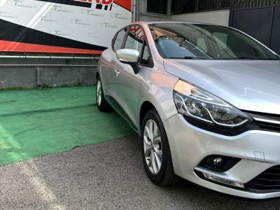 Renault Clio GPL 5 porte Business Grigio usata Cercola