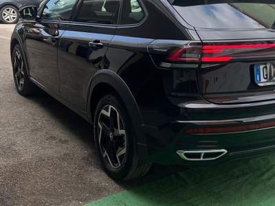 Volkswagen Taigo R-Line Plus Nero usata Cercola
