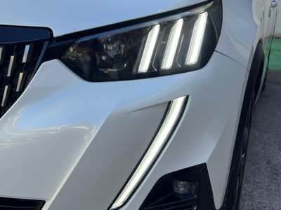 Peugeot 2008 S&S EAT8 GT Line Bianco usata Cercola