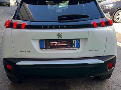 Peugeot 2008 S&S EAT8 GT Line Bianco usata Cercola