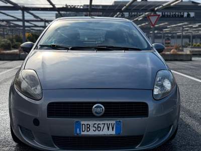 Fiat Grande Punto 5 porte Active Grigio usata Torino