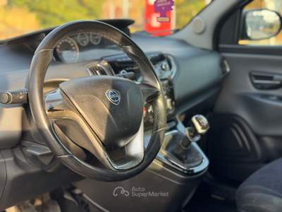 Lancia Ypsilon 5 porte S&S Platinum Nero usata Torino