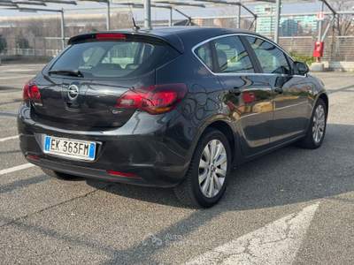 Opel Astra 5 porte Cosmo Nero usata Torino