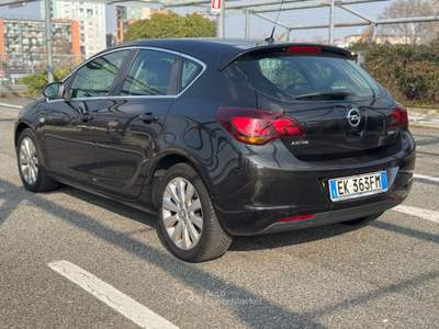 Opel Astra 5 porte Cosmo Nero usata Torino