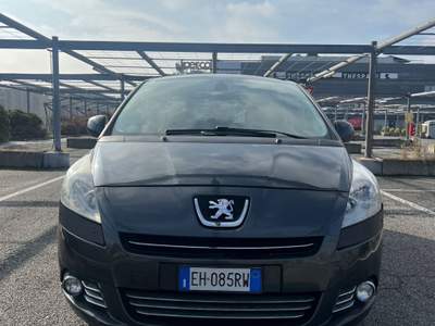 Peugeot 5008 Business Grigio usata Torino