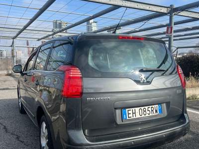 Peugeot 5008 Business Grigio usata Torino