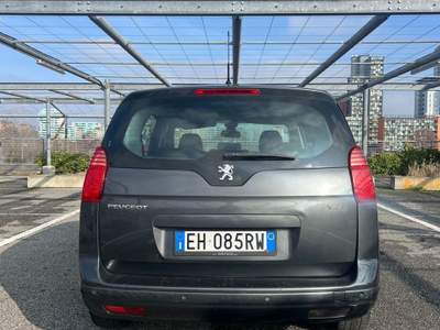 Peugeot 5008 Business Grigio usata Torino