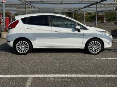 Ford Fiesta 5 porte Titanium Bianco usata Torino