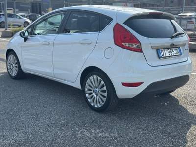 Ford Fiesta 5 porte Titanium Bianco usata Torino