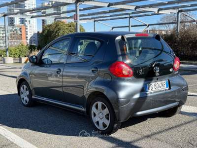 Toyota Aygo 5 porte Nero usata Torino