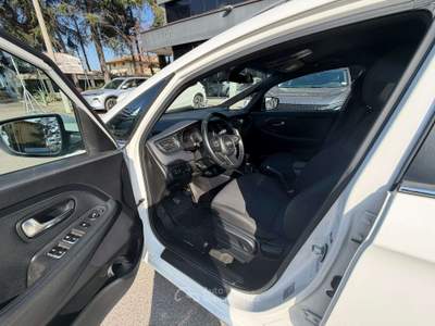 Kia Carens 1.7 Diesel 115cv 7 Posti *UNICO PROPRIETARIO* Bianco usata Savignano sul Rubicone