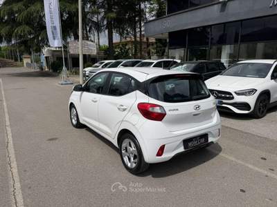 Hyundai i10 1.0 MPI *PROMO FINANZIAMENTO* Bianco usata Savignano sul Rubicone