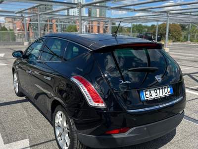 Lancia Delta DPF Platino Nero usata Torino