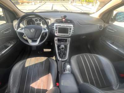 Lancia Delta DPF Platino Nero usata Torino
