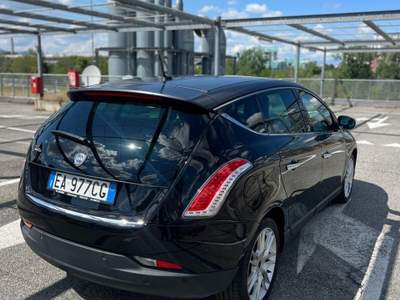 Lancia Delta DPF Platino Nero usata Torino