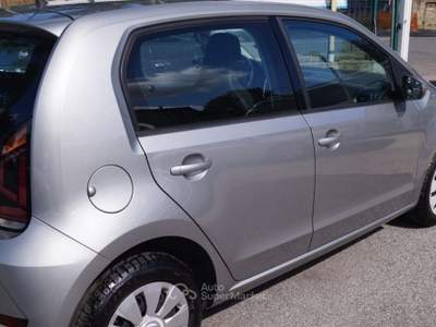 Volkswagen up! 1.0 5p. move up! Grigio usata Roma
