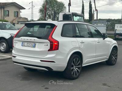 Volvo XC90 B5 AWD automatico Plus Bright Bianco usata Massarosa