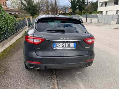 Maserati Levante mezzo in ottime condizioni garanzia Grigio usata Umbertide