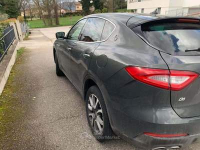 Maserati Levante mezzo in ottime condizioni garanzia Grigio usata Umbertide