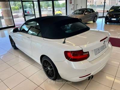 BMW Serie 2 220i i Cabrio Advantage PREZZO REALE !! Bianco usata Cavernago