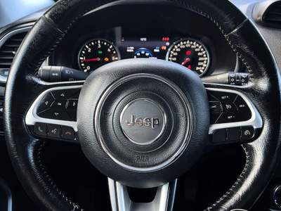 Jeep Renegade 1.6 Mjt 120 CV Limited Bianco usata Sant'Angelo in vado