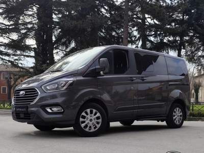 Ford Tourneo Custom 320 L1 Tourneo EcoBlue Trend 8 posti iva esposta Grigio usata Sant'Angelo in vado