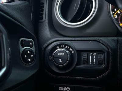Jeep Gladiator 3.0 Diesel V6 Overland - AUTOCARRO-IVA DEDUCIBILE Verde usata Sant'Angelo in vado