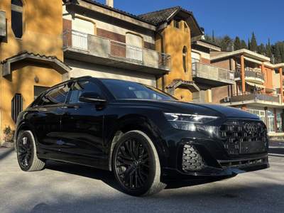 Audi Q8 SUV 50 TDI 286CV quattro tiptronic S line IVA Nero usata Sant'Angelo in vado