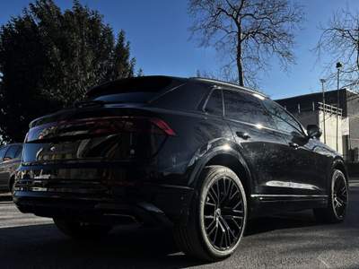 Audi Q8 SUV 50 TDI 286CV quattro tiptronic S line IVA Nero usata Sant'Angelo in vado