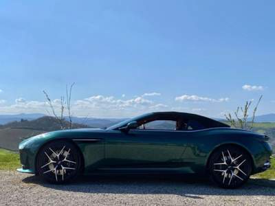 Aston Martin DB12 V8 Volante Verde usata Sant'Angelo in vado