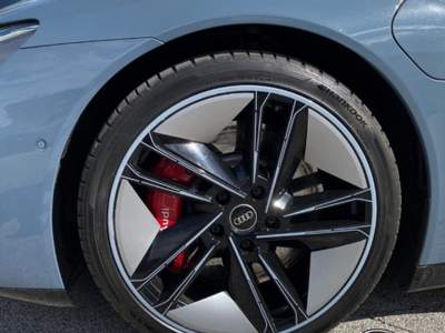 Audi e-tron RS quattro - PROMO Blu/Azzurro usata Sant'Angelo in vado
